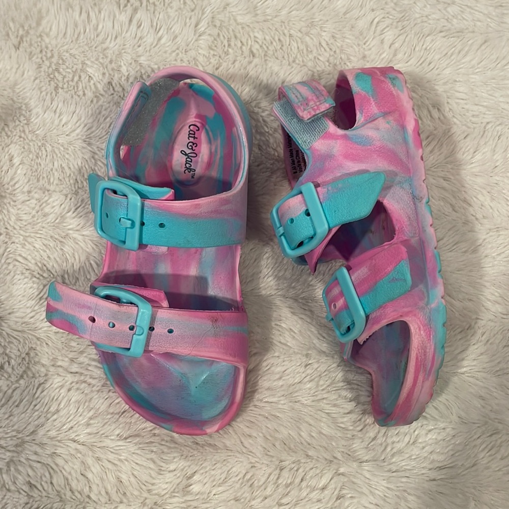 EUC Cat & Jack Sandals